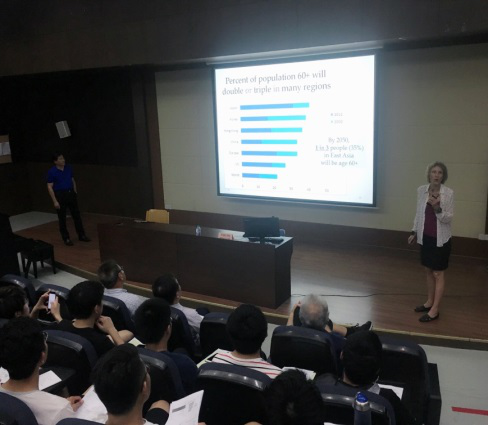 美国夏威夷大学公共卫生公司来公司太阳成集团tyc122cc访问