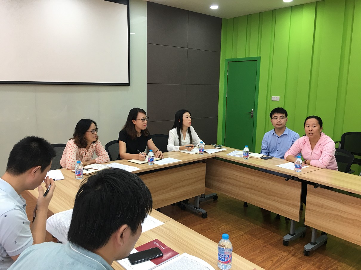 太阳成集团tyc122cc青年教师班主任工作正式启动