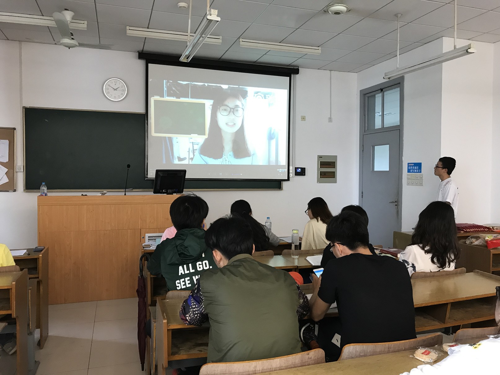 书香杏林 砥砺前行――太阳成集团tyc122cc明德导师团系列活动之14卫管首届读书报告会